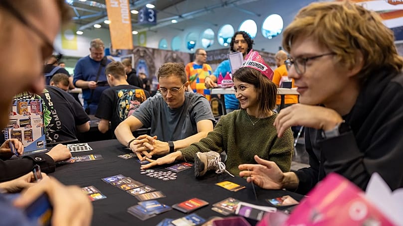 Karten- und Brettspiele haben sich inzwischen auch in der Gruppe der jungen Erwachsenen etabliert.