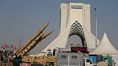 موشک‌های ساخت ایران در نمایشگاه موقت نیروهای مسلح در مقابل برج آزادی تهران؛ ۲۹ ژوئیه ۲۰۲۶