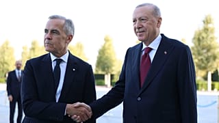 Cumhurbaşkanı Recep Tayyip Erdoğan, Türkiye’ye resmî ziyarette bulunan Kanada Başbakanı Mark Carney’i Cumhurbaşkanlığı Külliyesi’nde resmî törenle karşıladı.