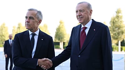 Cumhurbaşkanı Recep Tayyip Erdoğan, Türkiye’ye resmî ziyarette bulunan Kanada Başbakanı Mark Carney’i Cumhurbaşkanlığı Külliyesi’nde resmî törenle karşıladı.