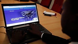 Nigeria steps up airport health screenings over Ebola fears