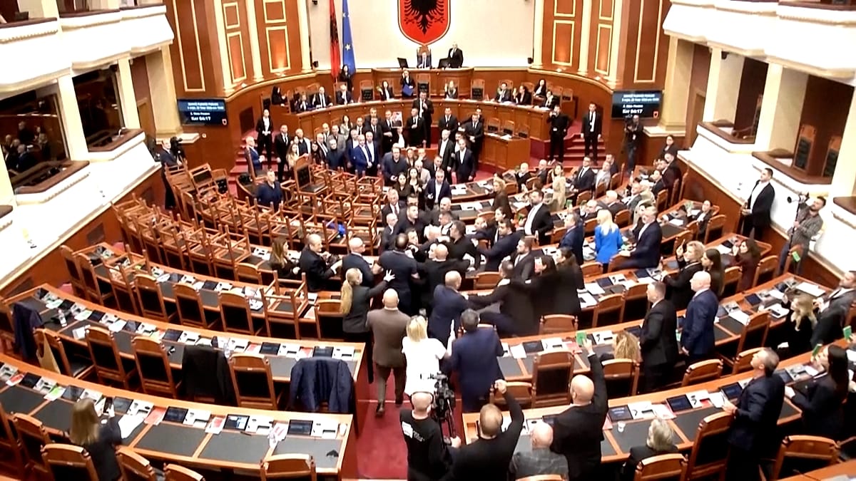 Albania: Parliament descends into chaos as MPs clash over protests