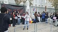 Entrada do Liceu Camões bloqueada pelos protestos dos estudantes