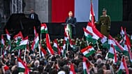 Magyar Péter miniszterelnök beszédet mond az 1956-os forradalom és szabadságharc 70. évfordulója alkalmából tartott ünnepségen az Országház előtt