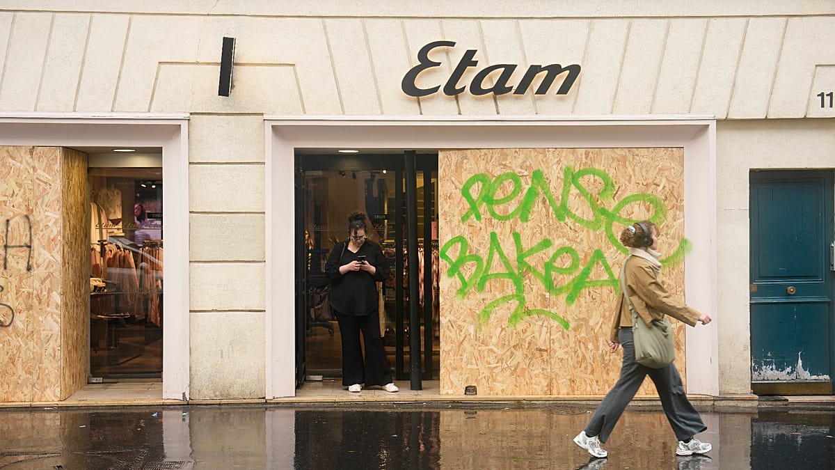 Fresh protests set to sweep France as last-minute restrictions fuel tensions