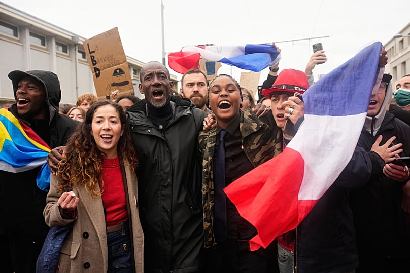 Ο δήμαρχος Σεν-Ντενί από το κόμμα La France Insoumise (LFI), Μπαλί Μπαγκαγιοκό, συμμετέχει σε διαδήλωση στο περιθώριο του συνεδρίου του ακροδεξιού κόμματος RN, στην Ορλεάνη, Γαλλία, 24 Οκτ. 2026