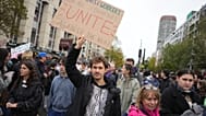 W sobotę, 24 października 2026 r., w Paryżu protestujący biorą udział w demonstracji przeciwko rosnącym kosztom życia. (AP Photo/Thibault Camus)
