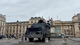 France deploys Centaure armoured vehicles