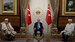 ARŞİV - Cumhurbaşkanı Erdoğan, Gümülcine Seçilmiş Müftüsü İbrahim Şerif ve İskeçe Seçilmiş Müftüsü Mustafa Trampa'yı Cumhurbaşkanlığı Külliyesi'nde kabul etti, 8 Ekim 2024.