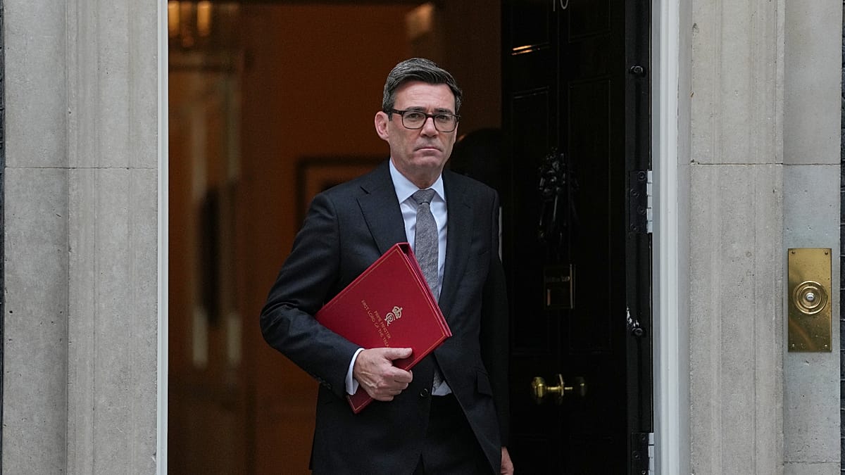 UK Prime Minister Andy Burnham wants 'honest discussion' on return to EU free movement