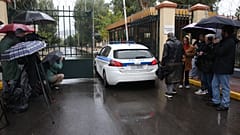 Gli imputati per le partite truccate di basket vengono condotti al Tribunale di Atene