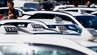 I tassisti hanno indetto una mobilitazione per lunedì 26 ottobre a Roma