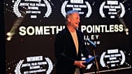 İngiliz oyuncu Owen Teale, “Something Pointless” filmindeki performansıyla En İyi Erkek Oyuncu ödülünü aldı