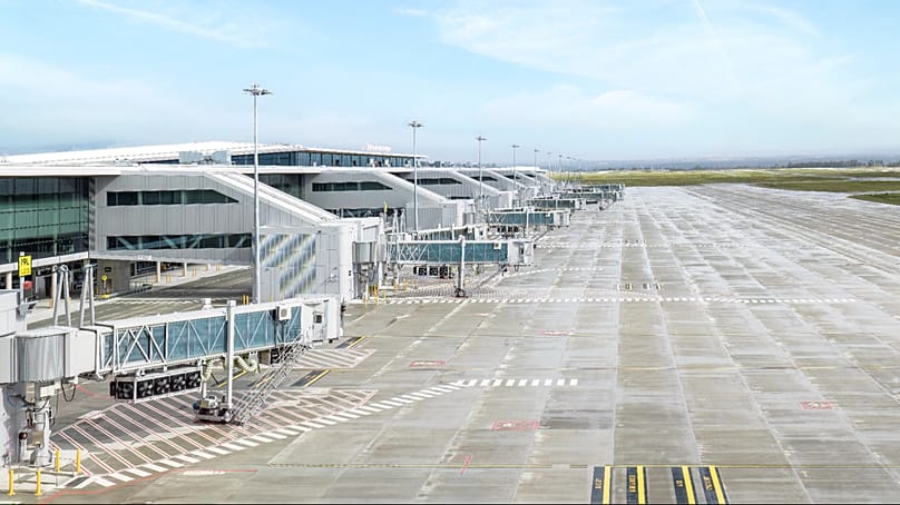 Der Flughafen kann zunächst bis zu zehn Millionen Passagiere pro Jahr abfertigen