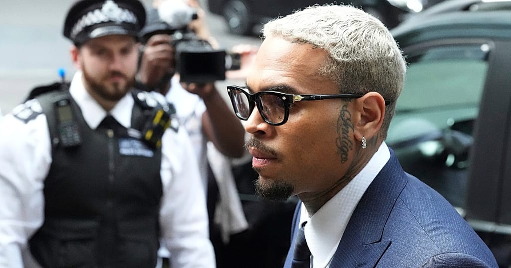 Chris Brown given suspended sentence for nightclub assault