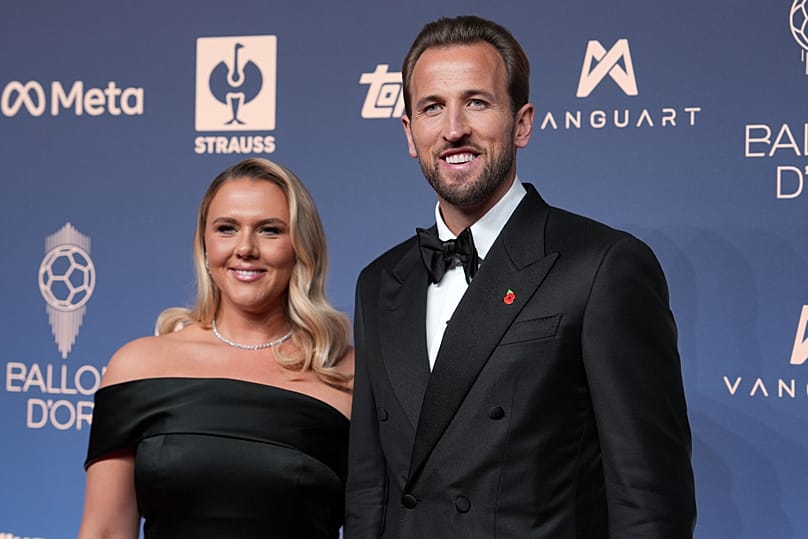 Der englische Fußballspieler Harry Kane und seine Ehefrau Katie.