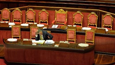 I banchi del governo al Senato, rimasti vuoti dopo il rinvio di una discussione lo scorso 16 settembre