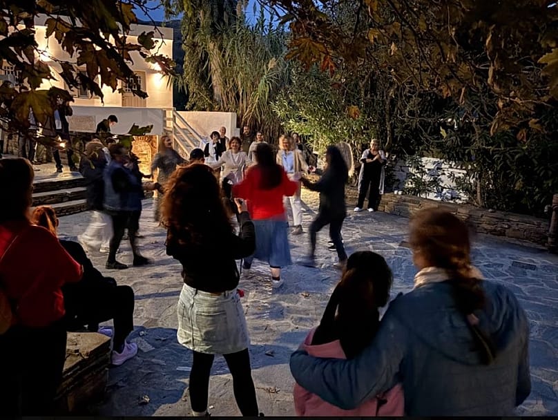 «Κοινωνία» της Νερίνα Κόκι