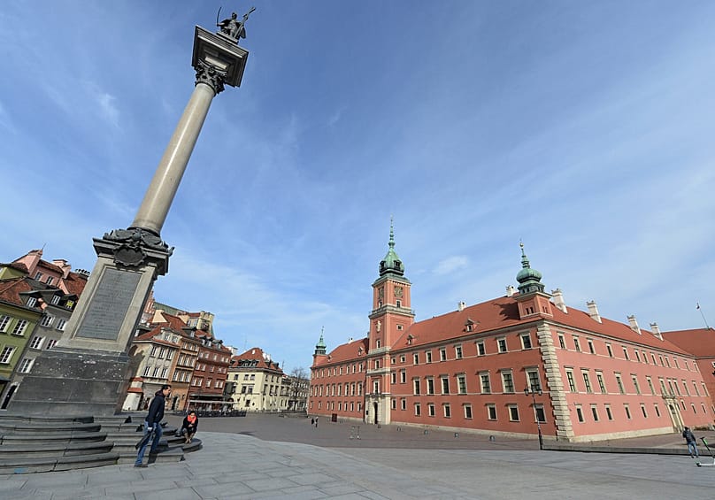 Der Schlossplatz im Stadtzentrum von Warschau, Polen.