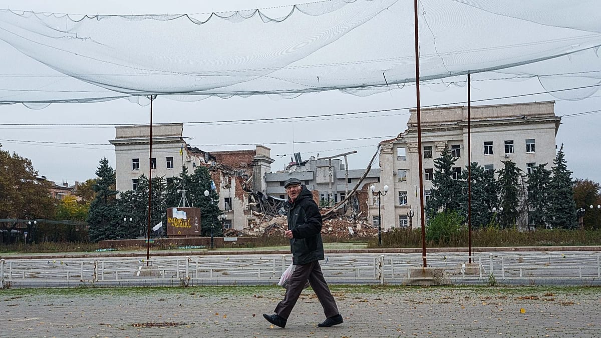Evacuation or forced deportation: where will trapped citizens of Russia-occupied Oleshky go?