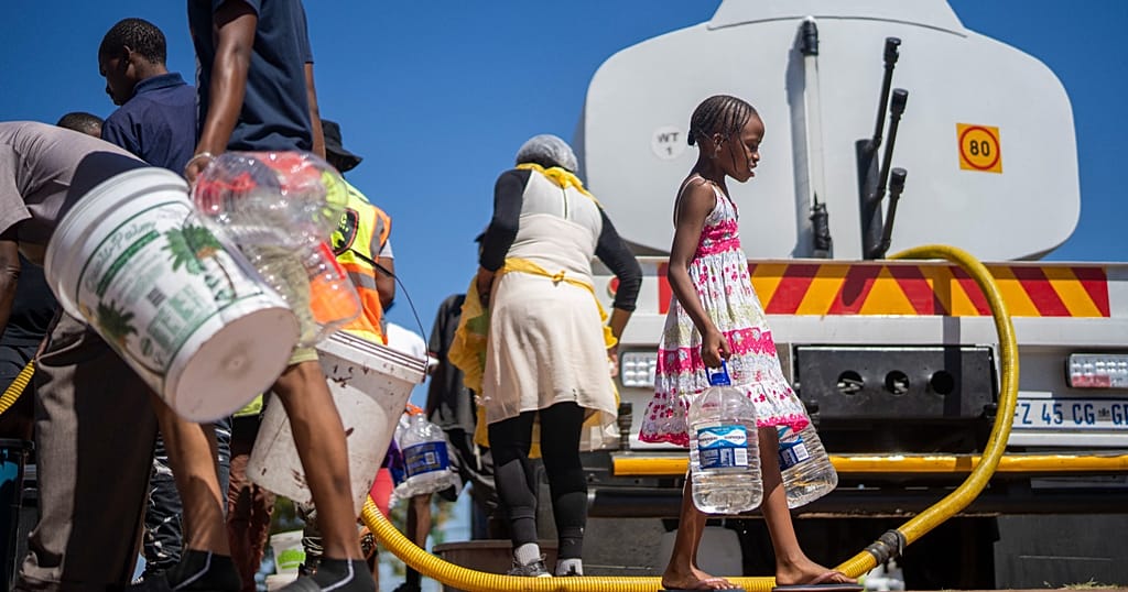 Afrique du Sud : la ruée vers les centres de données assoiffés d'eau inquiète