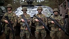 Soldati della Bundeswehr tedesca al poligono di tiro di Pabrade, vicino alla capitale Vilnius, in Lituania, lunedì 6 maggio 2024.