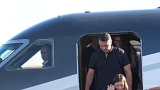 يصل فلافيو بولسونارو إلى مطار ميامي أوبا لوكا التنفيذي يوم الأربعاء، 28 أكتوبر 2026، في أوبا لوكا، فلوريدا 