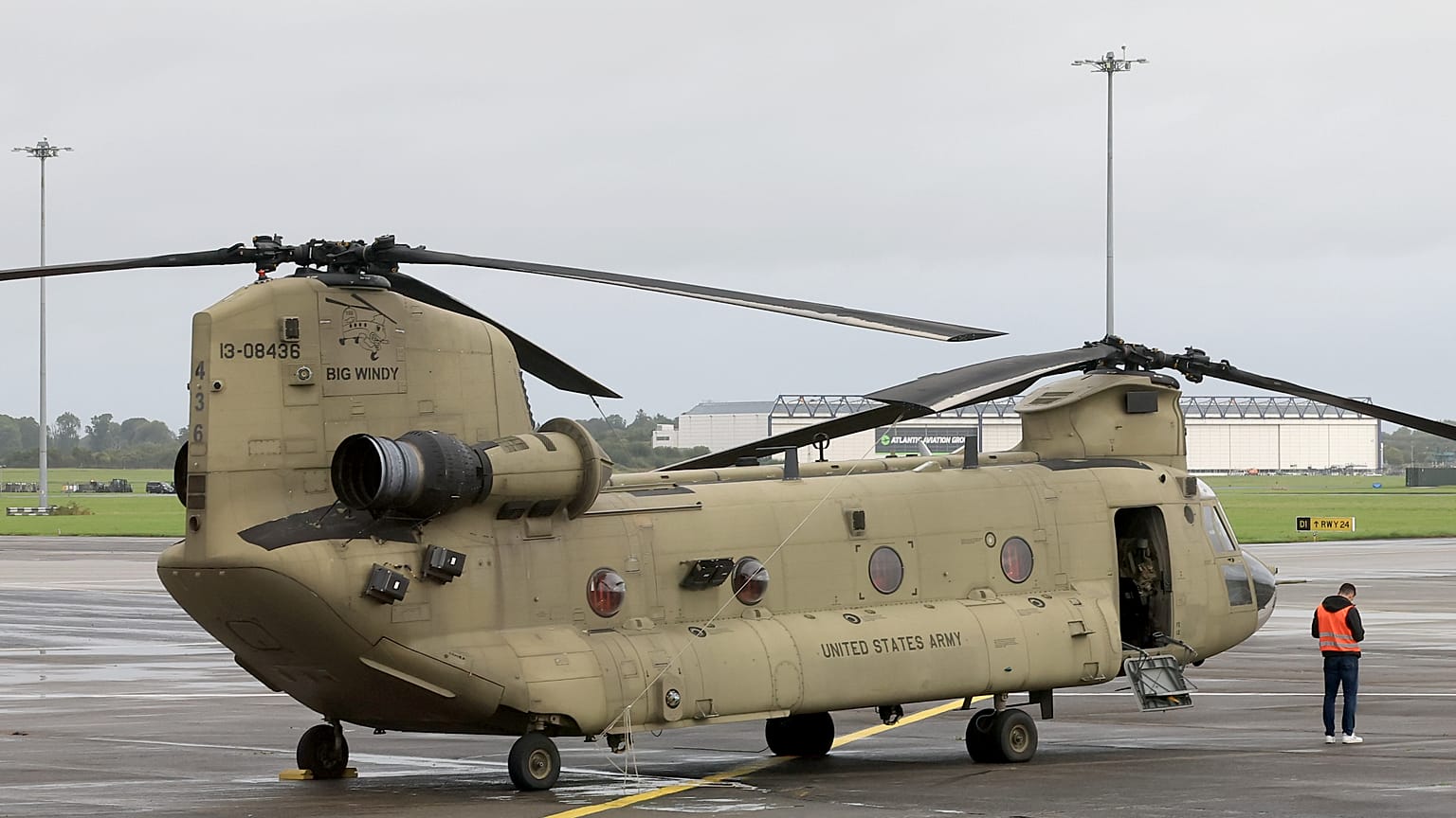 A Boeing CH-47F Chinook helicopter, the same model as the one that has crashed in Bosnia.  File Photo. 12 September 2026