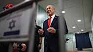 Netanyahu, İsrail'de oy verme işlemlerinin devam ettiği sırada.