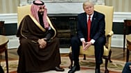  يلتقي الرئيس دونالد ترامب بوزير الدفاع السعودي ونائب ولي العهد الأمير محمد بن سلمان في المكتب البيضاوي للبيت الأبيض في واشنطن. 