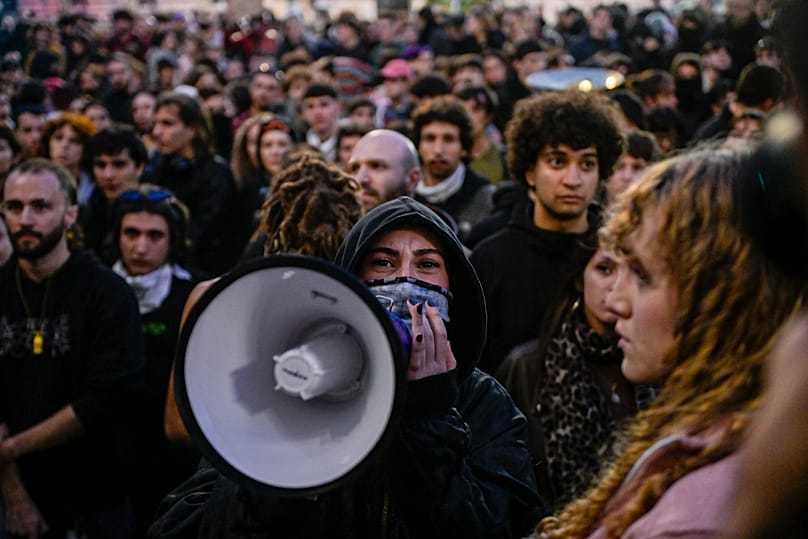 A march passes in front of the Ministry of Education at Piazza dell'Emporio. Friday, 30 Oct., 2026. 