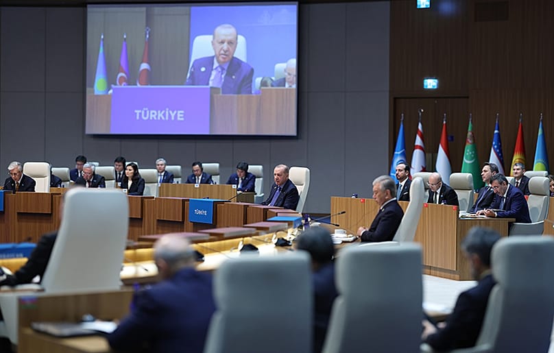 Erdoğan proposes initiatives at the Summit