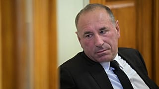 Boldog István volt fideszes országgyűlési képviselő a Fővárosi Törvényszék folyosóján 2026. október 30-án