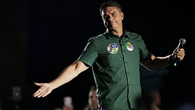  Brazilian opposition presidential candidate Flavio Bolsonaro holds a campaign rally ahead of the election runoff in Guarulhos, São Paulo, on 21 October 2026.