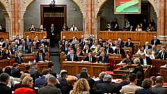ARCHÍV: szavaznak a képviselők az Országgyűlés plenáris ülésén 2026. október 19-én 