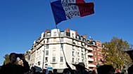 "Ceci est le drapeau de la révolution", Paris, samedi 31 octobre 2026.