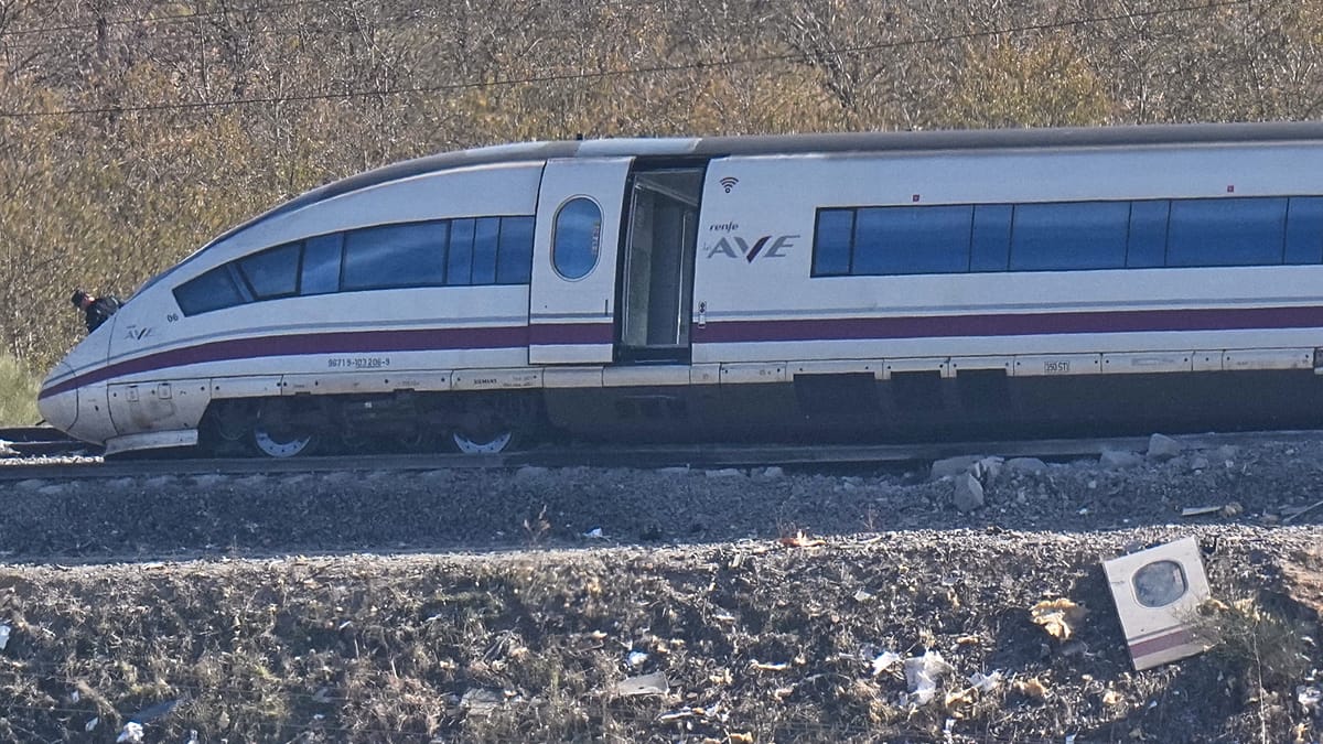 Spain observes third day of mourning as unions demand urgent action following deadly train collision